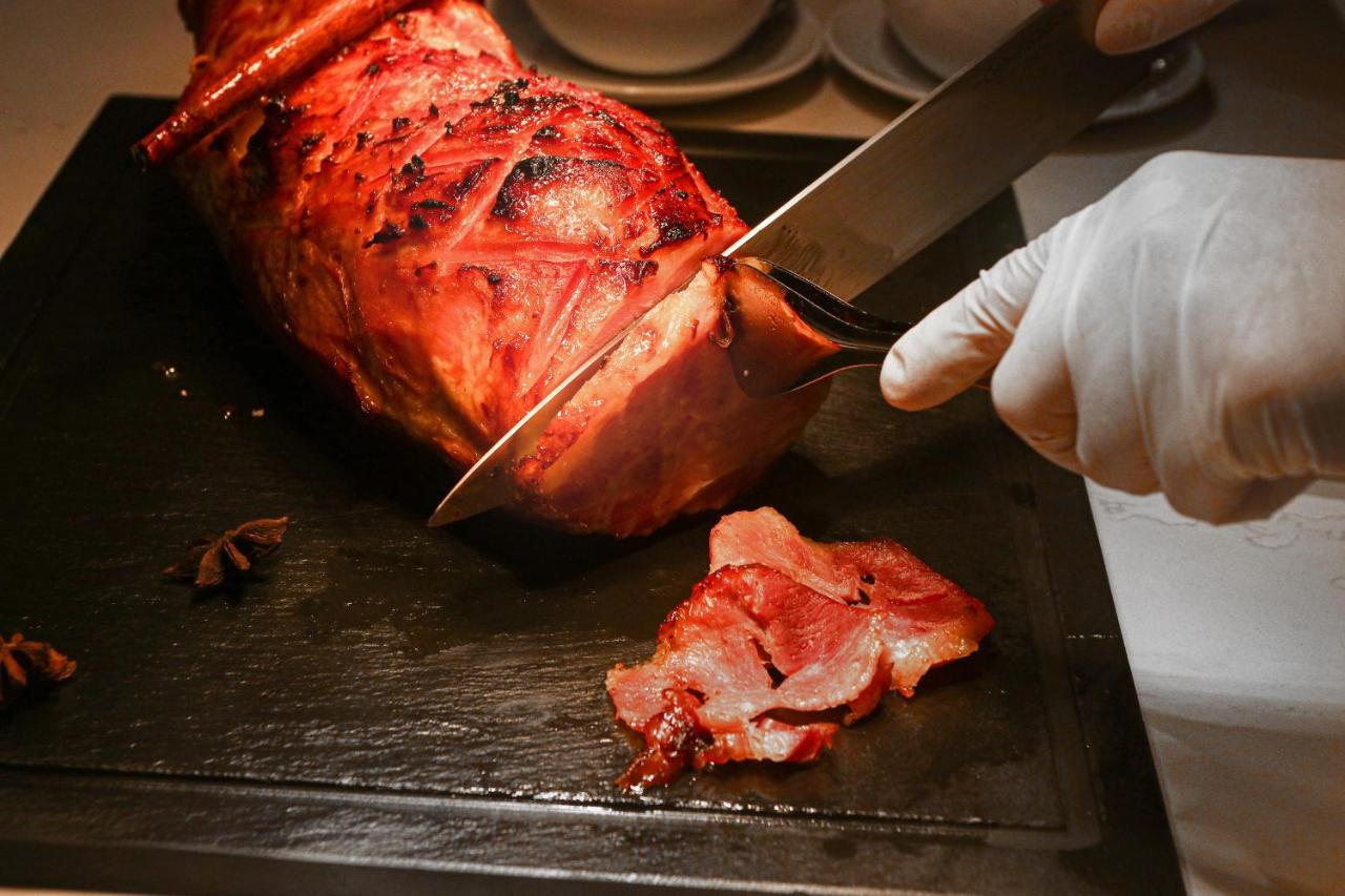 Chatrium Grand Bangkok Exteriör bild Slicing ham