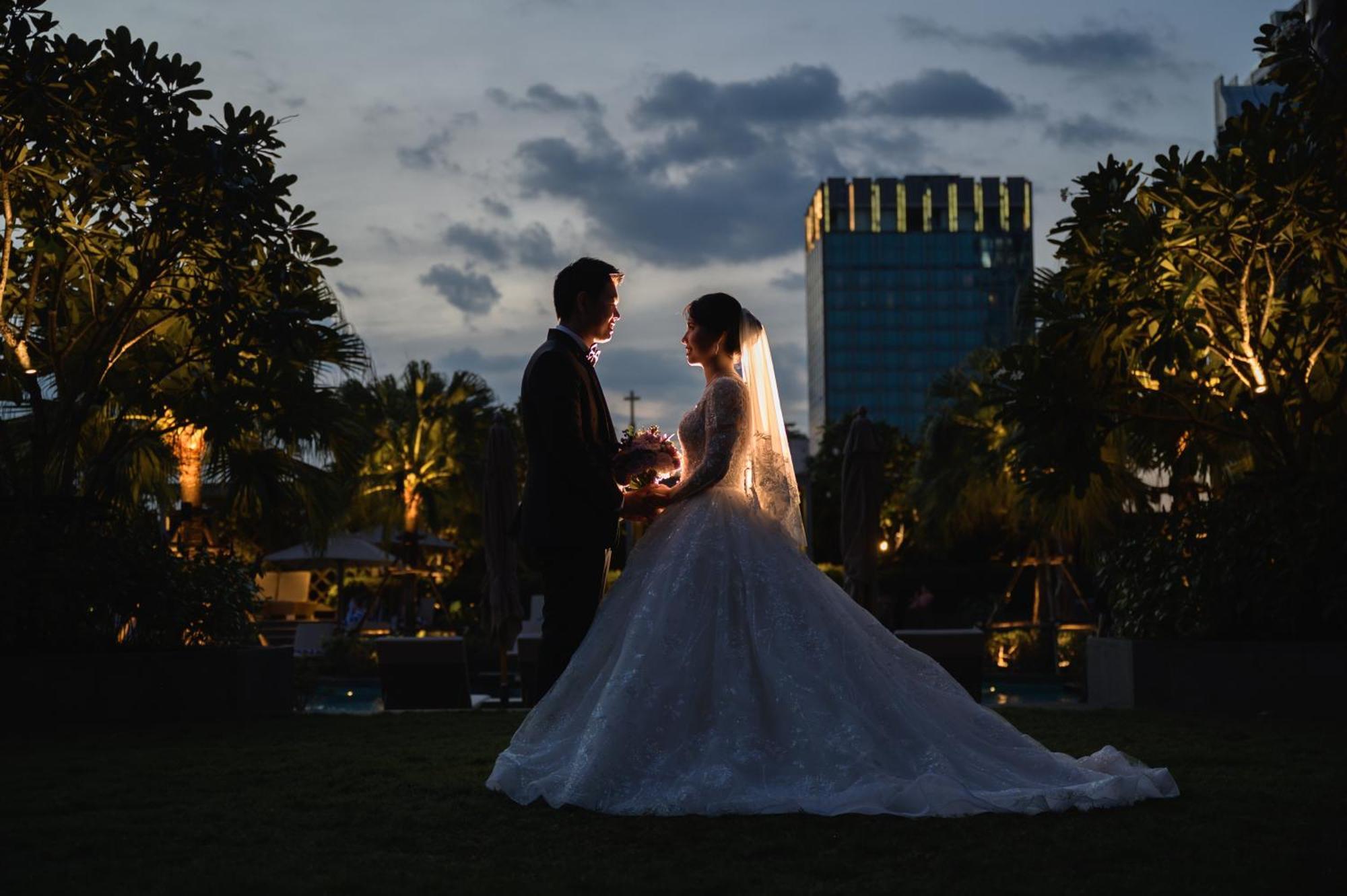 Chatrium Grand Bangkok Exteriör bild A Thai wedding